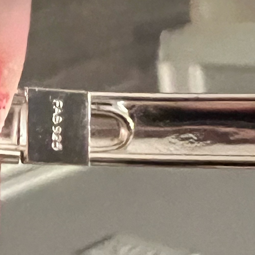 Silver bangle - Picture 8 of 11